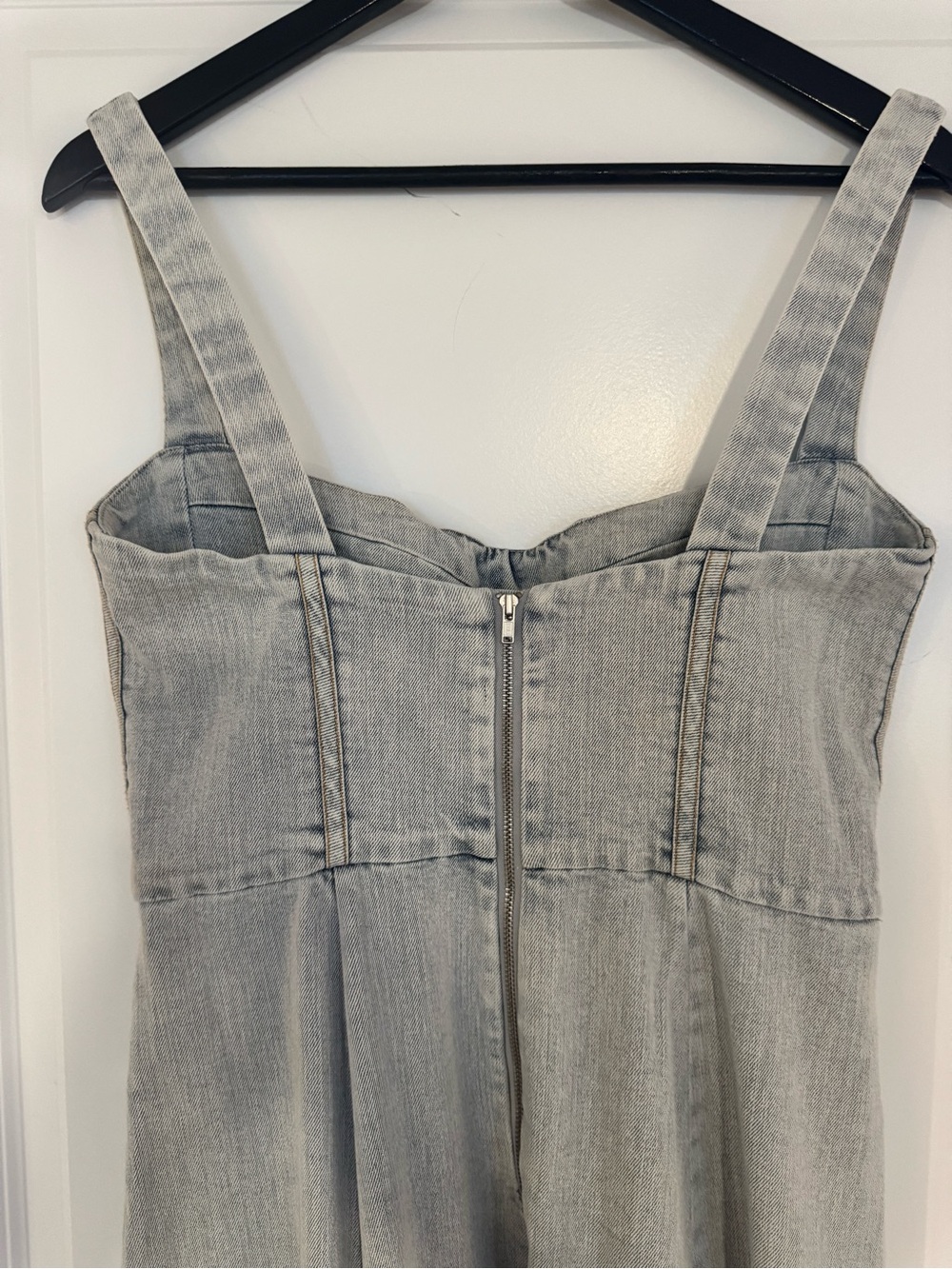 Like New! Bardot Light Wash Denim Corset Midi Dress/ Size 6 - Picture 7 of 9